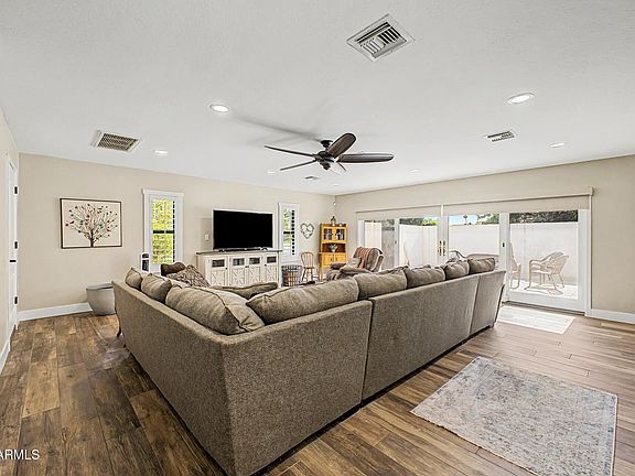 5th image of 4130 E GROVE Circle