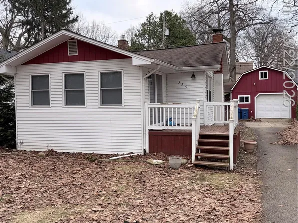 3591 Richmond St, Waterford, MI 48328