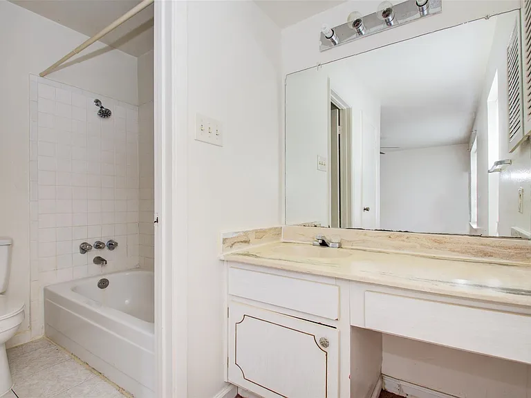4124 Belle Park Dr #E — Photo 19