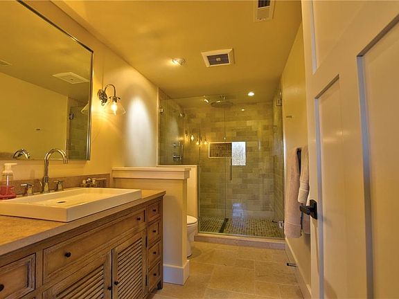 5th image of 814 Georgia Dr