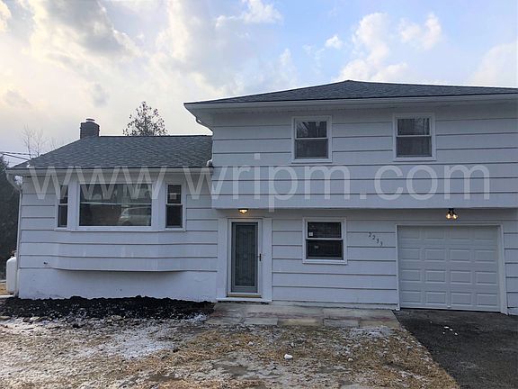 2nd image of 2233 Mohansic Ave