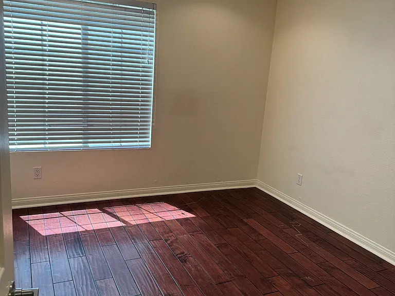 5510 Owensmouth Ave #123 — Photo 19