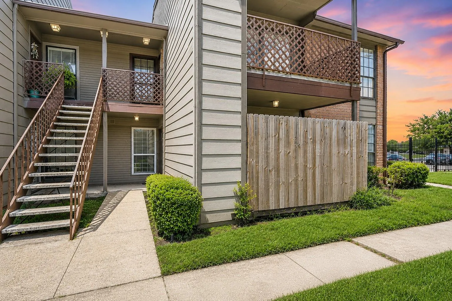 1 bed, 1.0 bath, 672 sqft, $950 — Photo 1