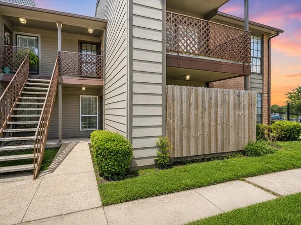 9090 S Braeswood Blvd APT 75, Houston, TX 77074