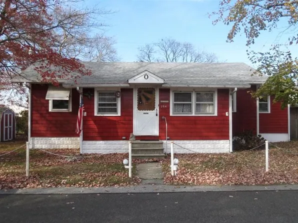 254 H St, Carneys Point, NJ 08069