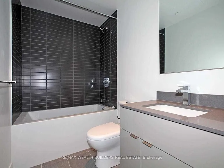 7 Grenville St #2609 — Photo 26