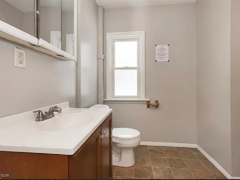 10904 Dixon Rd #DWN — Photo 3