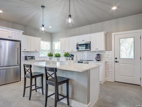 5th image of 30652 OAKVIEW RD