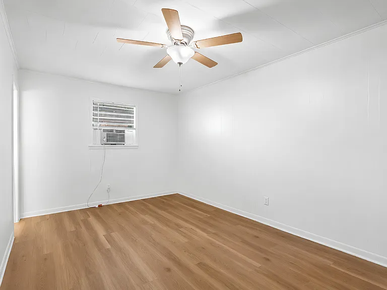 Villa North Apartments - 1 bedroom apartment — Photo 20