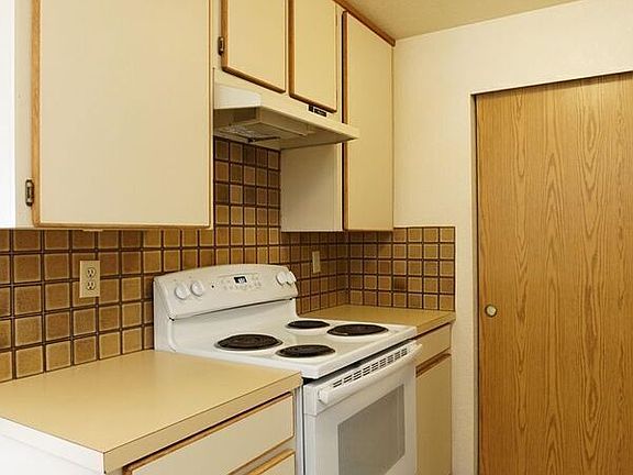 5th image of 9301 3rd Way SE