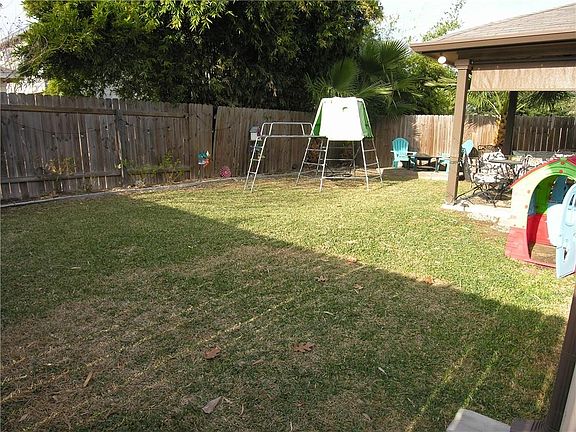 4th image of 1520 Coriander Dr