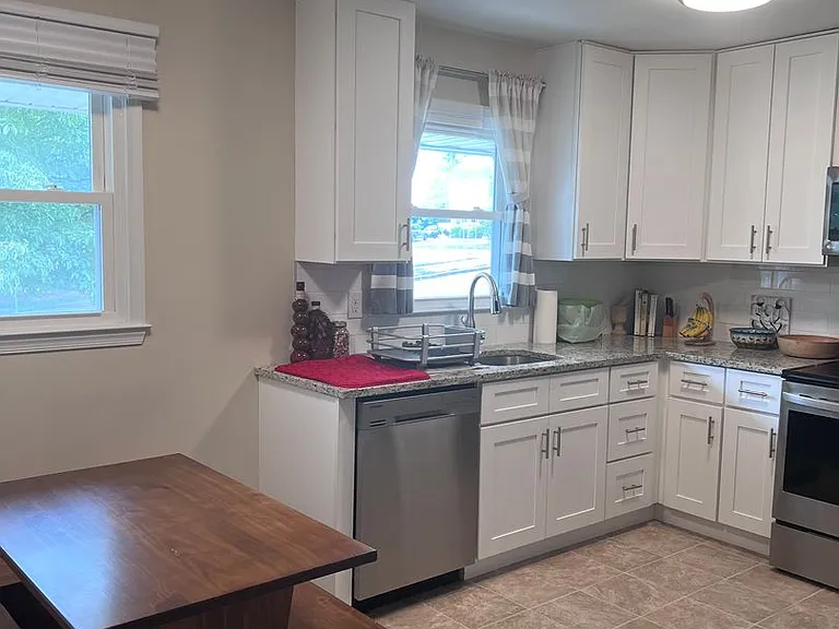4722 Vicky Rd — Photo 3