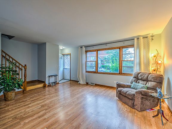 5th image of 6907 W Medill Ave