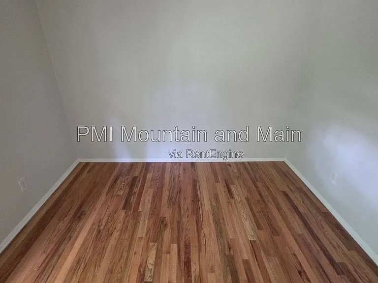 4 Erwin Dr — Photo 19