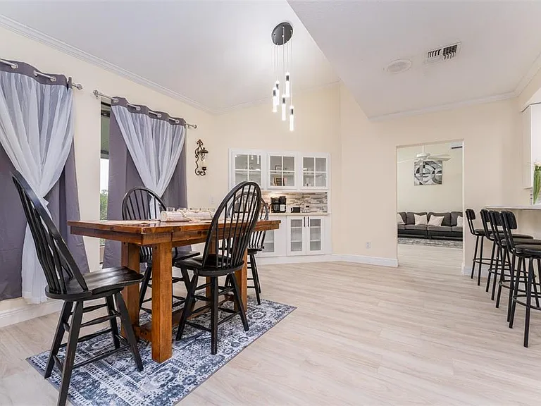 6151 Silver Oaks Dr — Photo 30