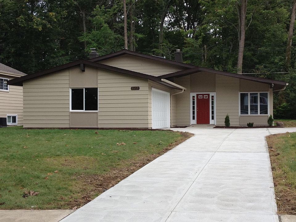 1st image of 26269 Redwood Dr