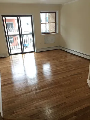 Rented by Metroline Realty | media 1