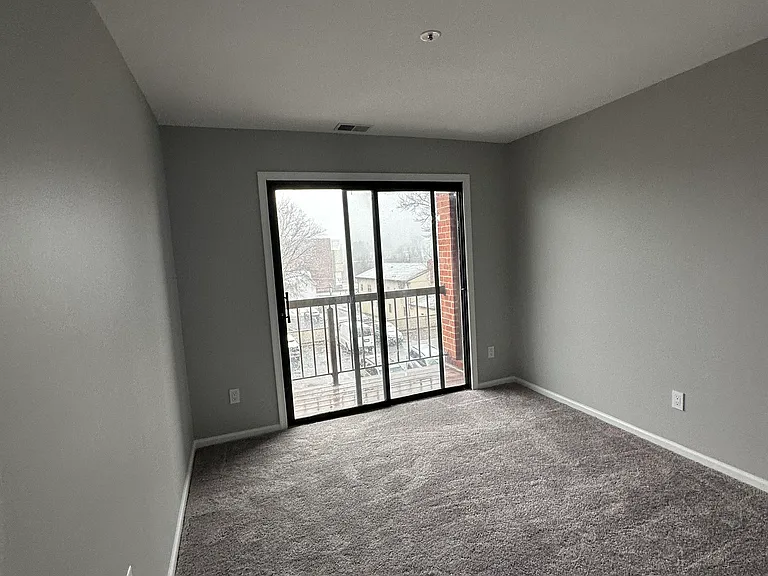 8 Russell Ave #307 — Photo 23