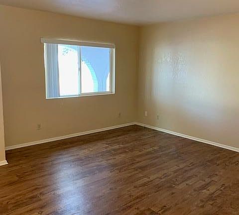 3rd image of 1630 Joseph Pl