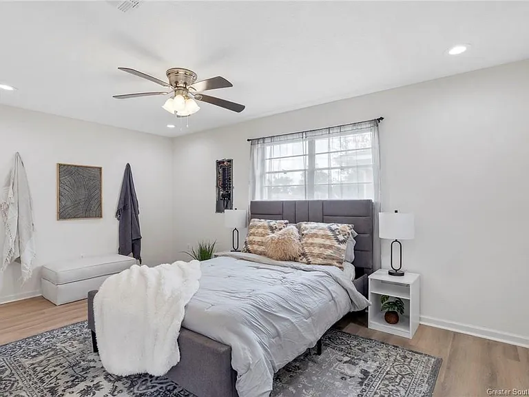 325 Quelqueshue St — Photo 14