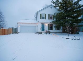 2236 Grove Oaks Ct, Grove City, OH