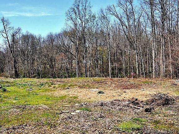 2nd image of 4724 Meridian Dr