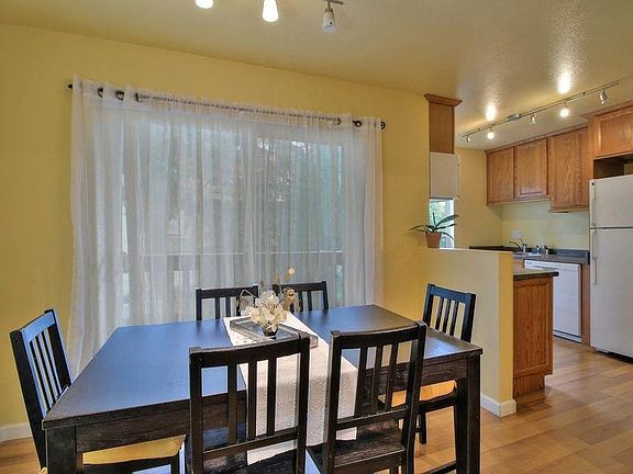 3rd image of 480 E Okeefe St APT 208