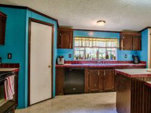 3rd image of 13020 Driftwood Cir