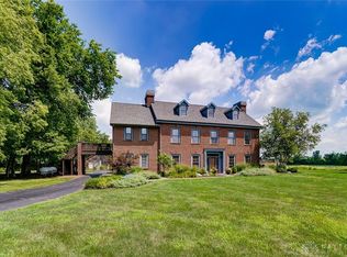 1011 E Social Row Rd, Dayton, OH 45458