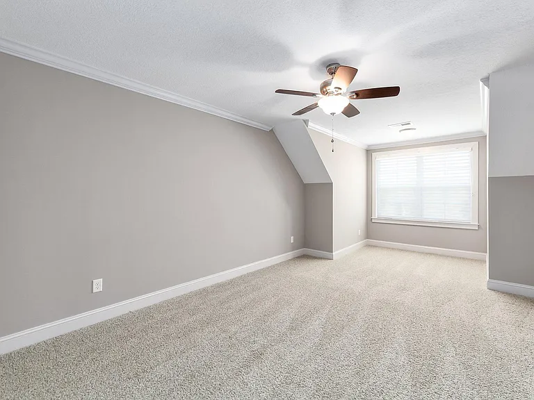 198 Moses Dr — Photo 21
