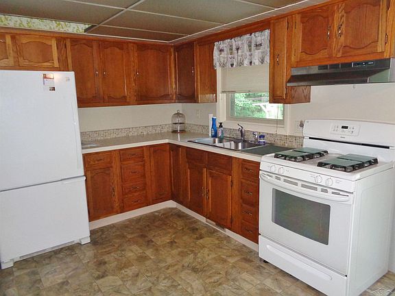 2nd image of 3461 Johann Dr