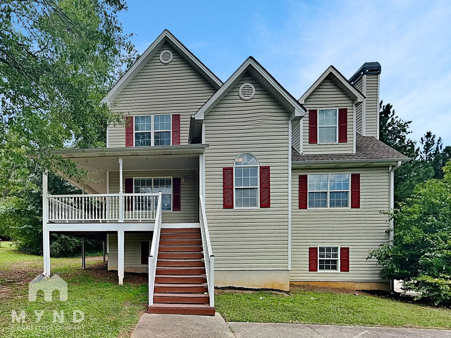 4 bed, 2.5 bath, 1891 sqft, $1,900 — Photo 1