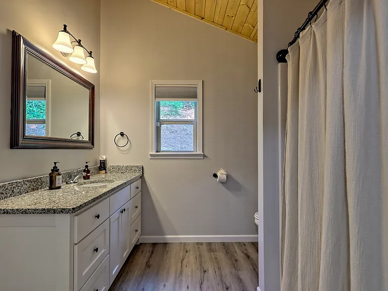 112 John English Dr — Photo 24