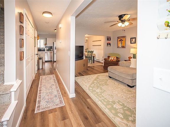 2nd image of 8276 Deepwood Blvd