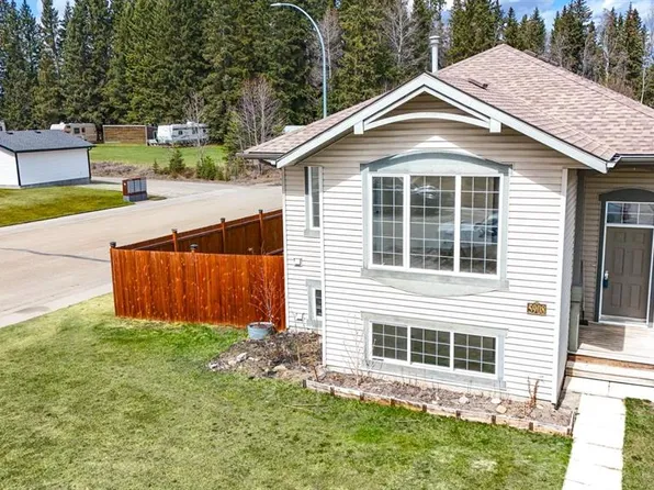 5908 S 44th Ave, Rocky Mountain House, AB T4T 1W4