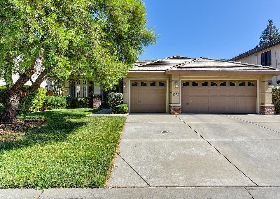 1st image of 1052 Danielle Dr