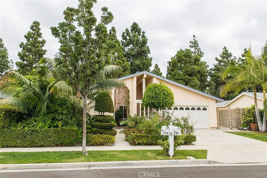 3 bed, 1718 sqft, $4,300 — Photo 1
