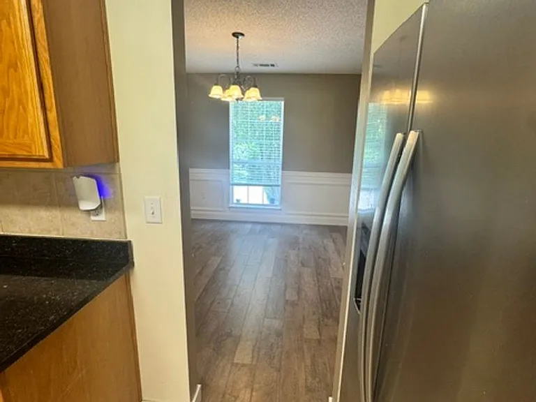 712 Denise Dr — Photo 13