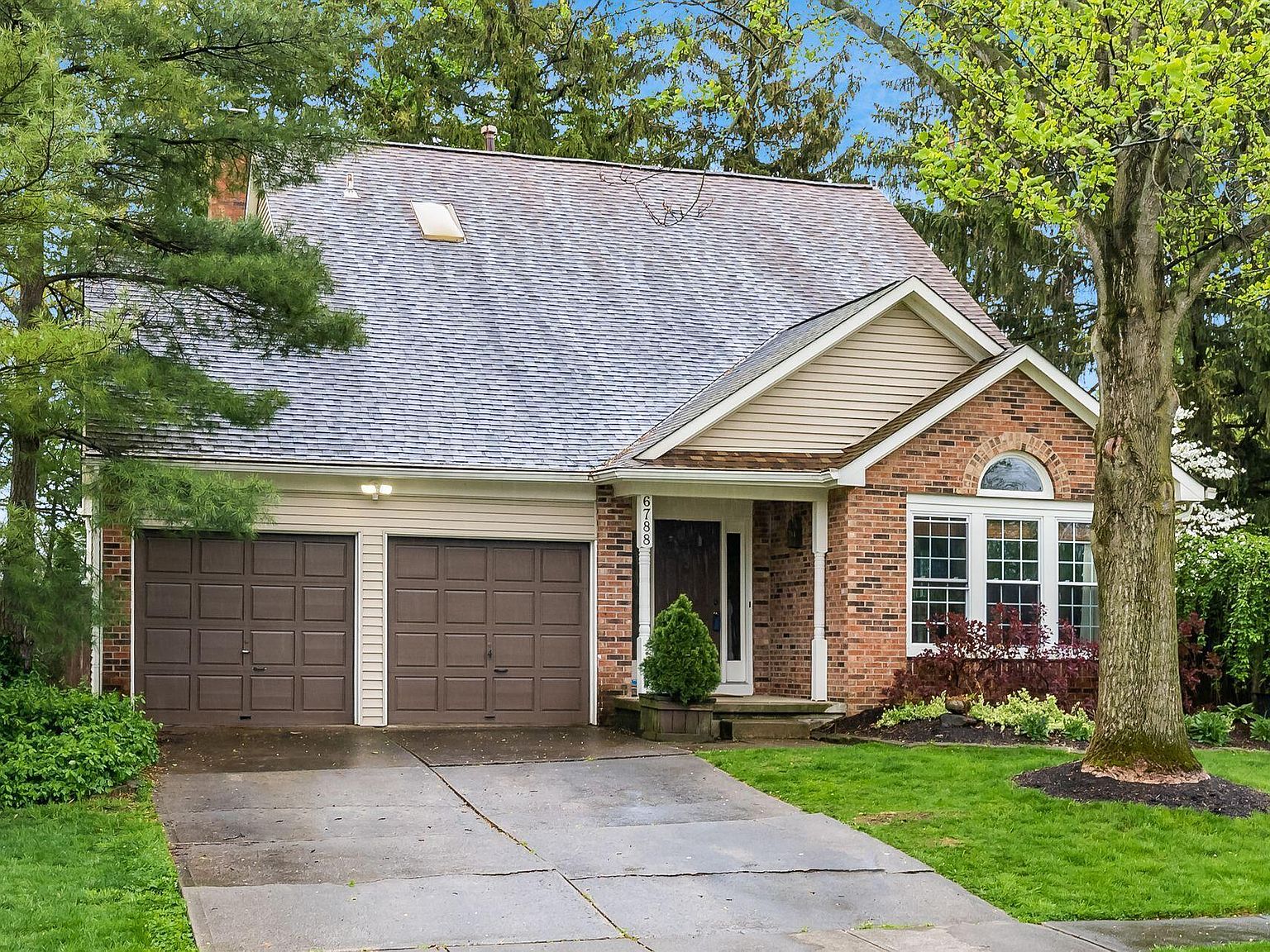6788 Spruce Pine Dr, Columbus, OH 43235 | Zillow