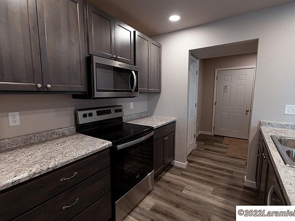 4th image of 4521 Bobolink Ln #202A