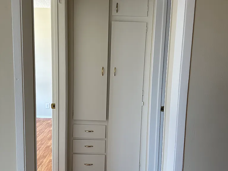 1156 N Cahuenga Blvd — Photo 5