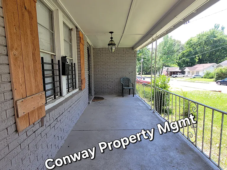 772 Kippley St — Photo 2