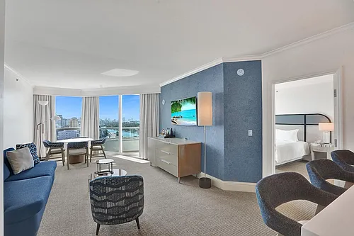 4401 Collins Ave #ID1540556P Photo 1