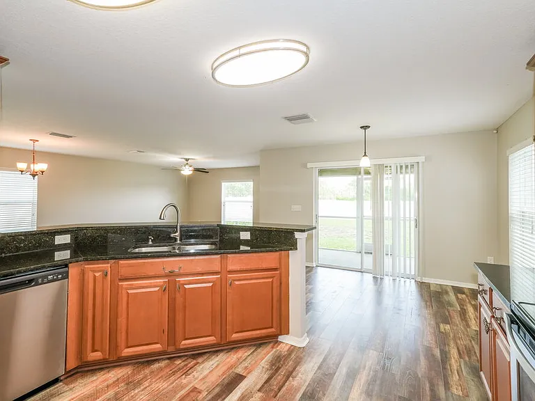 7614 Maroon Peak Dr — Photo 10