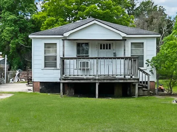 605 Lecompte Dr, Deridder, LA 70634