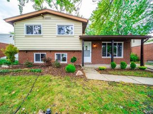 1351 Mar Ann Dr, Westland, MI 48186
