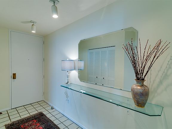 4th image of 888 Boulevard Of The Arts #704