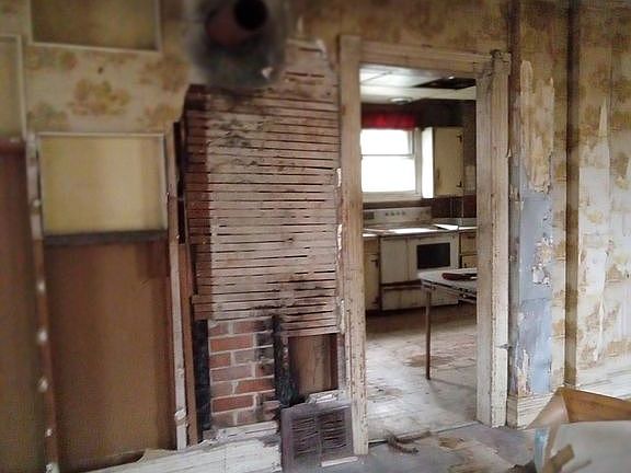 3rd image of 2 Grove St