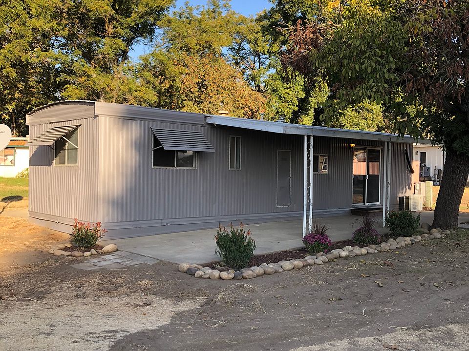1st image of 17590 E Lone Oak Ave