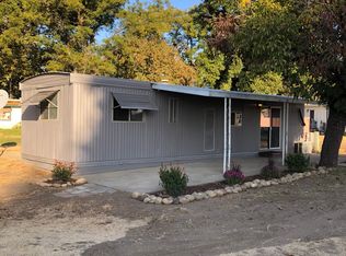 17590 E Lone Oak Ave, Sanger, CA 93657